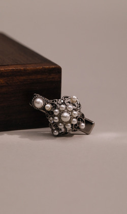 章節。手工髮夾 (單入)