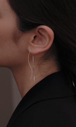 穿越光年。925純銀耳環