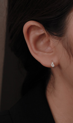 目光似電。925純銀耳環