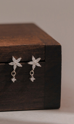 晨曦靜語。925純銀耳環