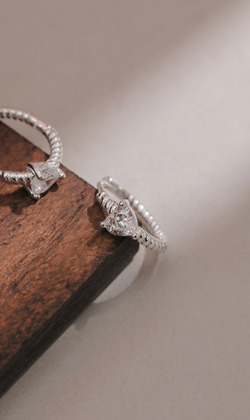 悠然如初。925純銀耳環