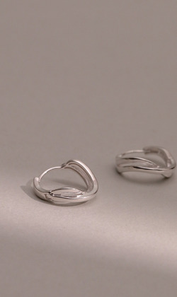 品牌經典款 | 朝向你。925純銀耳環