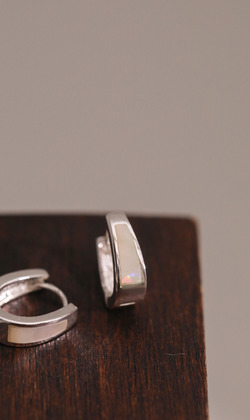 靜止間。 Nacre | 珍珠母貝 | 925純銀耳環