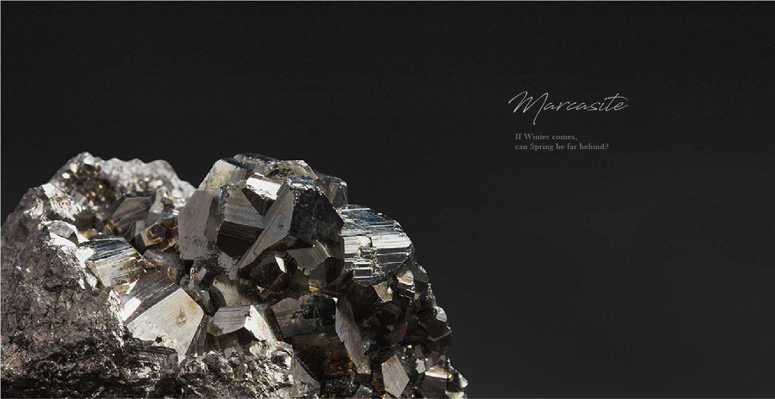 白鐵礦(Marcasite)礦石特寫,閃耀金屬光澤,象徵堅定與守護的能量。
