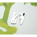 免費改夾式【小白兔與紅蘿蔔】兔子耳環 / 純銀耳環 / 不對稱耳環 / Sterling Silver Earrings / Rabbit & Carrot
