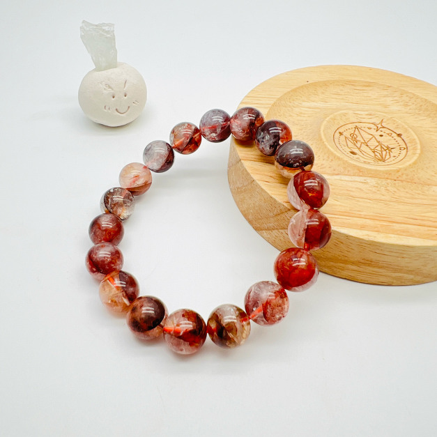 充滿力量 頂級牛血紅紅膠花｜天然礦石水晶 手串 11mm