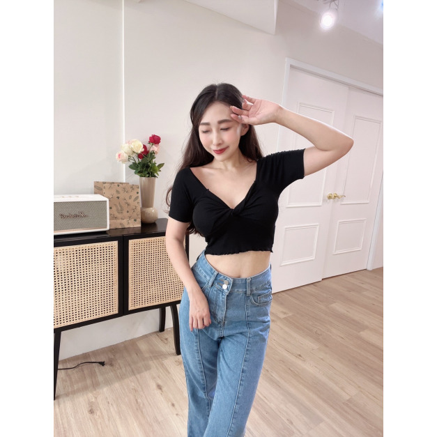 現貨｜性感紐結胸墊上衣