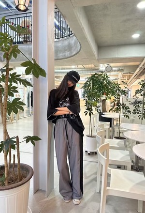 New 春.__綁繩拼接線條寬褲