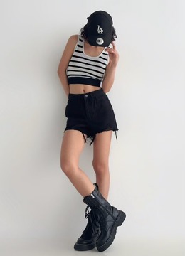 New 春.__540破損短褲