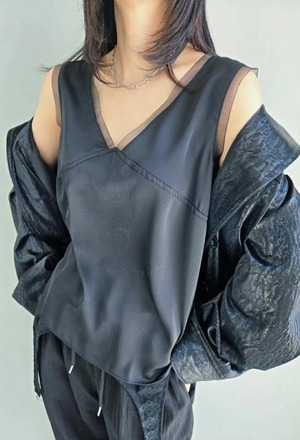 New 春.__v領接紗背心