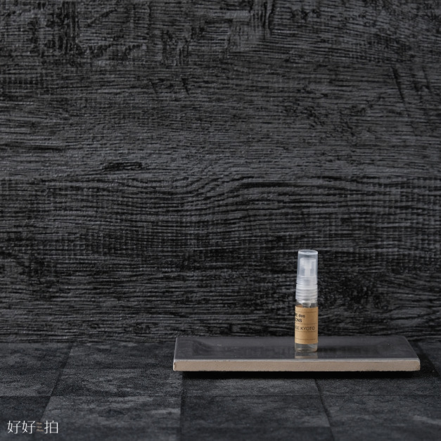 [大尺寸預購] 炭木心痕｜拍照背景紙