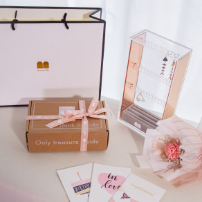 【客製化禮物】玫瑰金/防塵飾品耳環收納盒(含告白永生花)