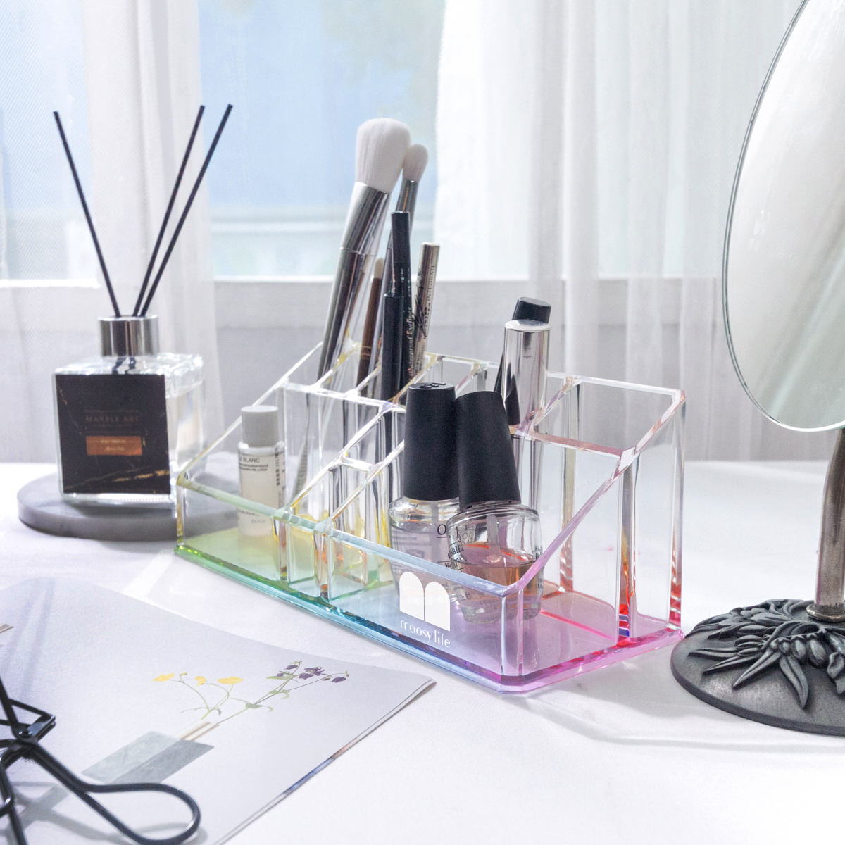 虹彩：桌面美妝斜口收納盒