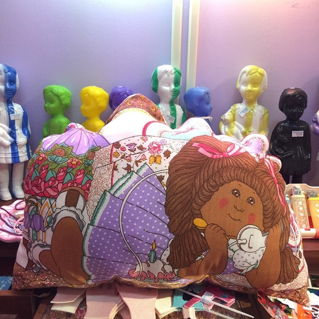 仙宮選老物 美國製 花椰菜寶寶抱枕  慵懶黑美眉