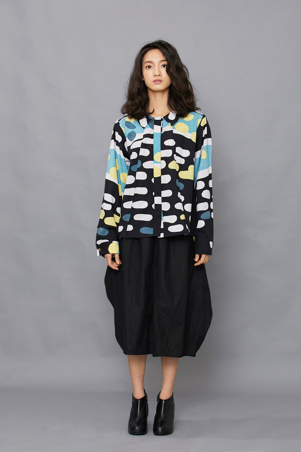 三角褶长袖印花衬衫-黑夜水岸-公平贸易