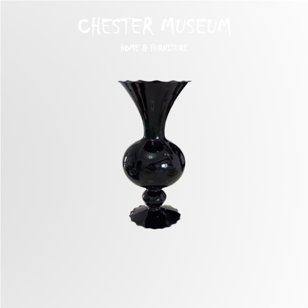 黑色中古風花瓶