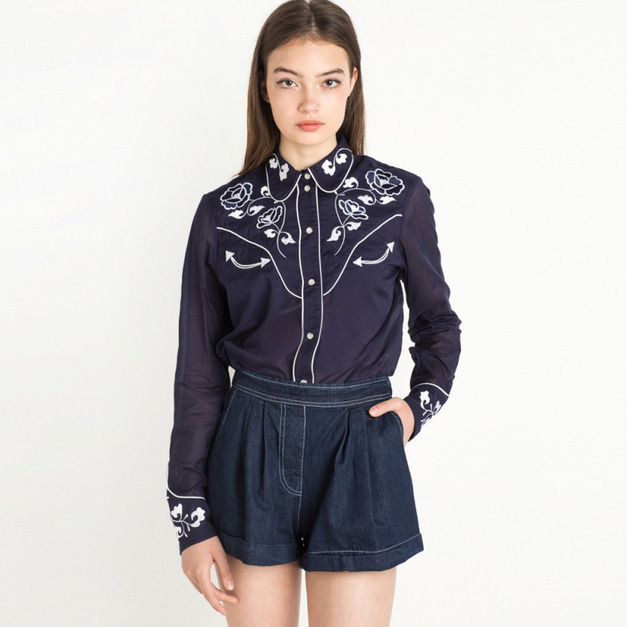 姊的時代穿搭 | 單排扣百搭刺繡典雅襯衫