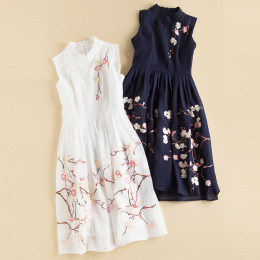 立領刺繡中長中國風A字復古洋裝(2色)