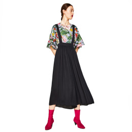 肩帶細節 垂擺飄逸吊帶寬褲