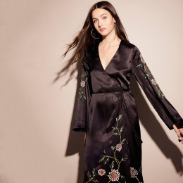 日本風 刺繡圍裹和服式洋裝