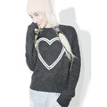亮片愛心刺繡寬鬆毛衣