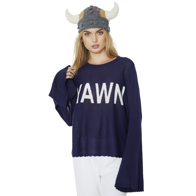 小波浪邊 YAWN學院風字母繡花毛衣