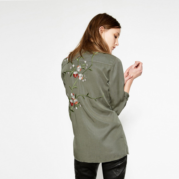 軍綠復古風 花朵刺繡時尚必備襯衫