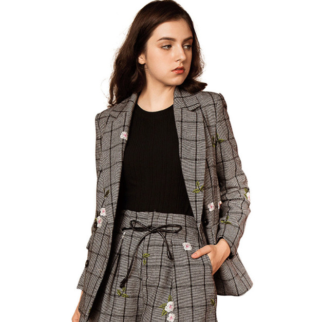 清新小刺繡 經典格紋英倫風女西裝外套