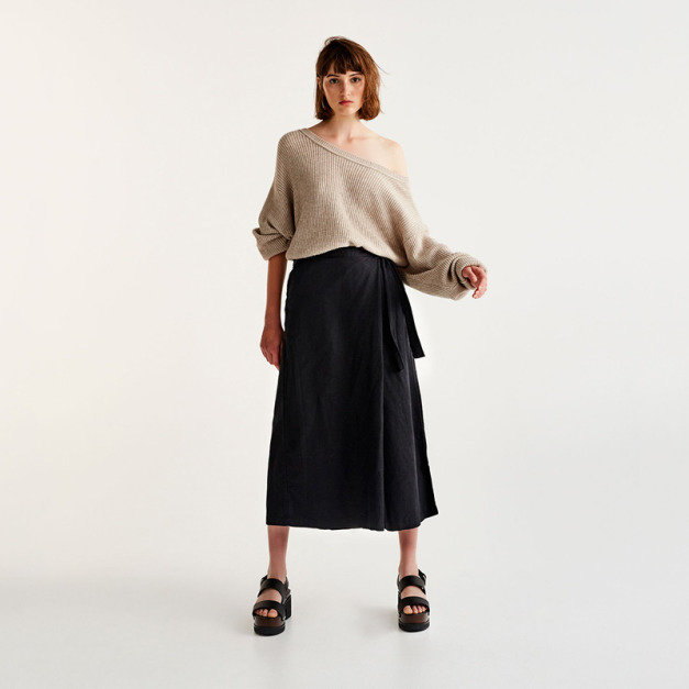 經典素面 側面打結不對稱寬褲