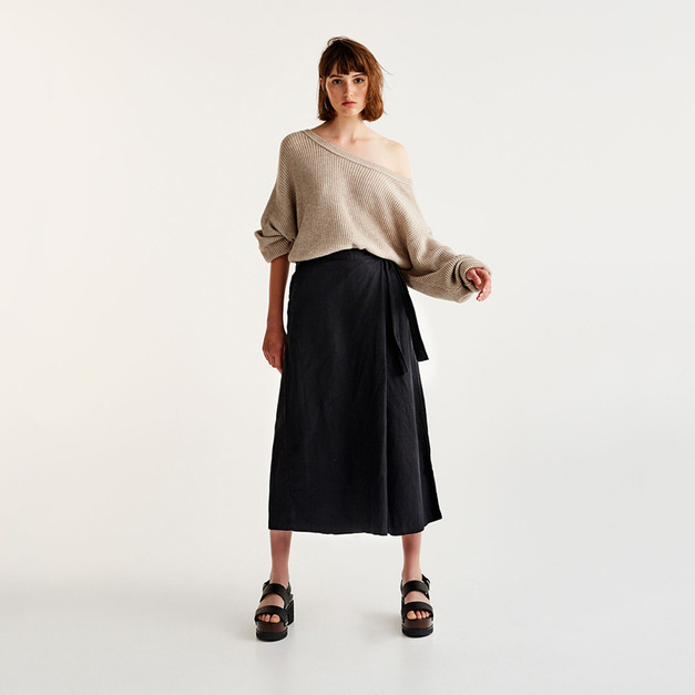 經典素面 側面打結不對稱寬褲