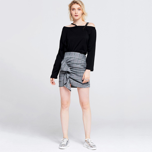 性感一字領 露肩吊帶款時尚百搭T恤 (2色)