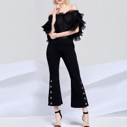 褲口洞洞設計 開叉九分微喇叭褲