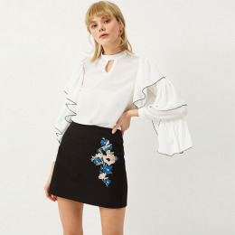 不規則荷葉邊 撞色滾邊鏤空甜美女裝上衣