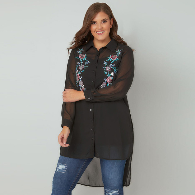 【大尺碼】微透款 花朵刺繡前短後長側開叉雪紡襯衫