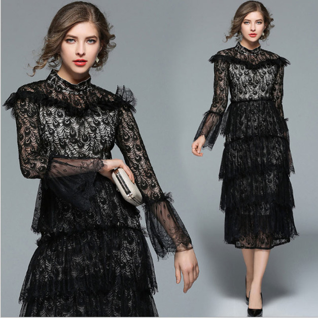 復古風 層次蕾絲繡花喇叭袖連身洋裝