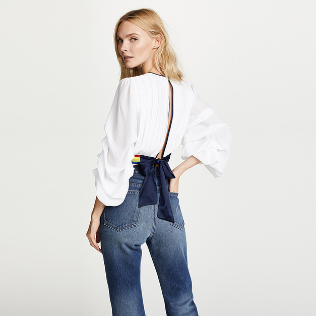 繽紛綁帶 不規則褶皺袖短版襯式上衣