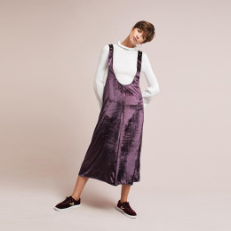 飄逸感 天鵝絨連身吊帶寬褲