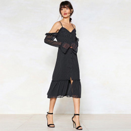 冷淡風 優雅性感荷葉邊露肩吊帶小洋裝