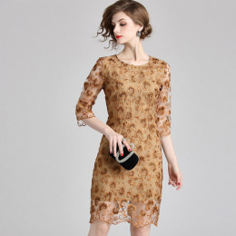 網紗時尚 優雅繡花微透修身洋裝