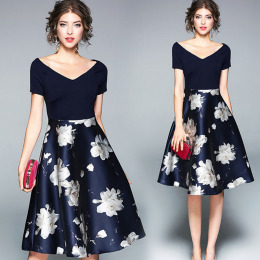 V領短袖拼接花朵印花大擺連身洋裝小禮服