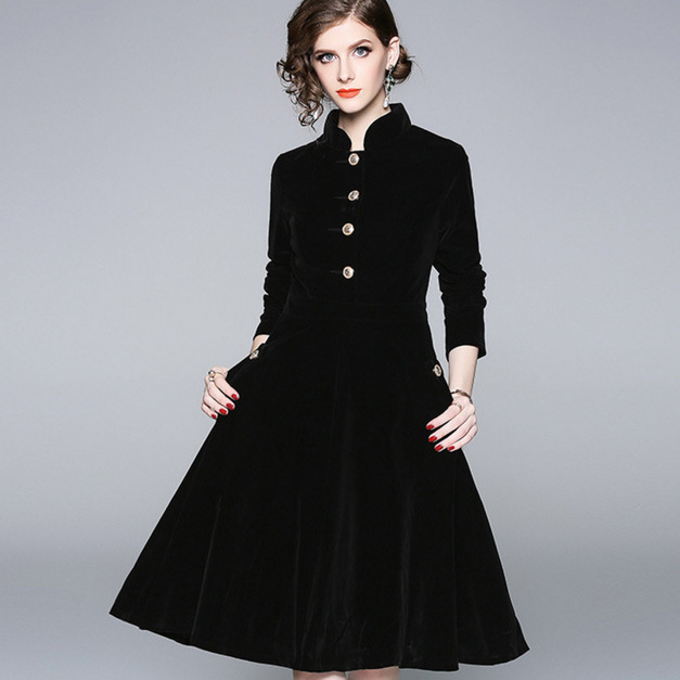 俐落赫本風 鈕釦設計小立領絲絨A字洋裝