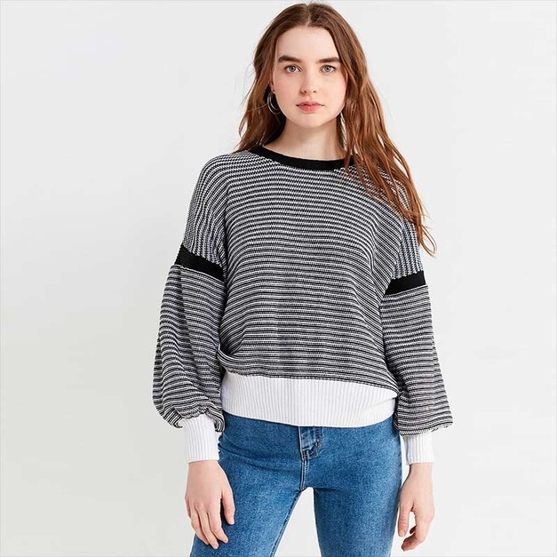 經典黑白 細條紋落肩燈籠袖寬鬆針織毛衣