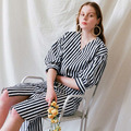 韓風條紋 泡泡袖下擺側開叉V領襯衫洋裝_1