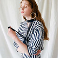 韓風條紋 泡泡袖下擺側開叉V領襯衫洋裝