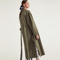 【大尺碼】綁帶風 寬鬆側開叉長版襯式風衣_1
