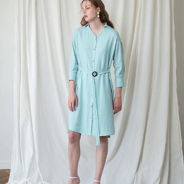 韓系甜美風 小V領七分袖飄逸感洋裝 (2色)