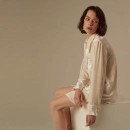 甜美純色 撞色鈕釦中長版長袖襯衫