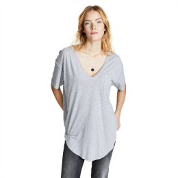 休閒寬鬆 性感深V領口袋短T