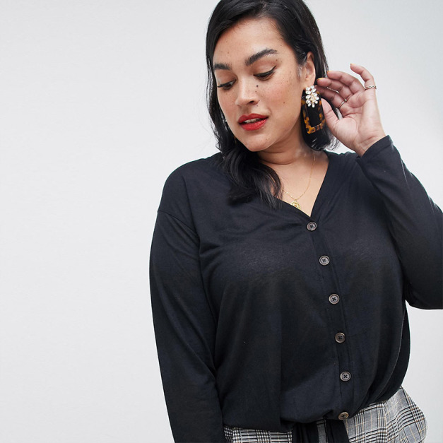 【大尺碼】修身俐落 V領顯瘦蝴蝶結綁腰上衣