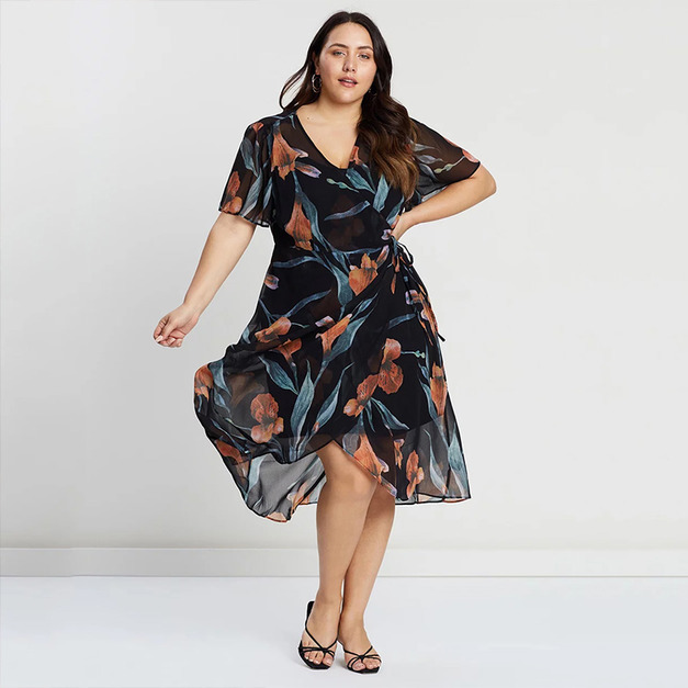 【大尺碼】優雅氣質 斜門襟式V領綁帶洋裝